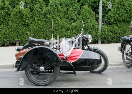 Vieille moto side car BMW et de Bad Tolz Allemagne Bavière Banque D'Images