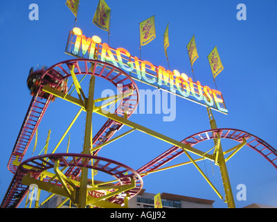 Roller coaster ride Banque D'Images