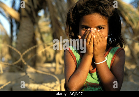 Fille bédouine du Sinaï à Dahab Banque D'Images