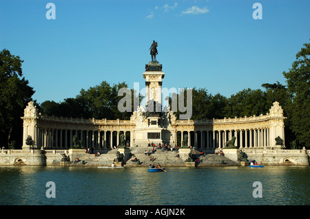 El Estanque, le Parque del Buen Retiro, Madrid, Espagne Banque D'Images