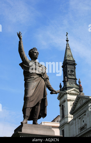 Hongrie Budapest Petőfi Sándor poète statue Banque D'Images