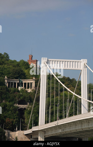 Hongrie Budapest Gellert Monument St Pont Elisabeth Banque D'Images