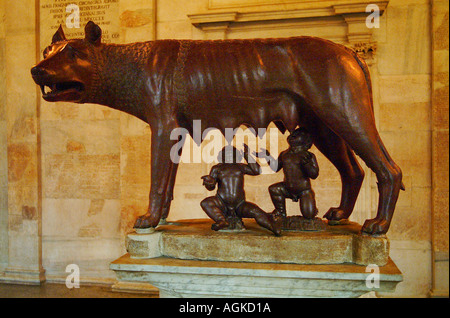 Romulus Remus sculpture Museo Nuovo Palazzo dei Conervatori les musées du Capitole Rome Italie Europe Banque D'Images