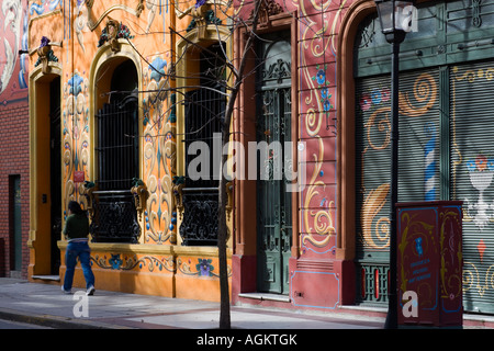 Filleteado, filet, peinture sur une façade de la rue Jean Jaurès, quartier Abasto de Buenos Aires Argentine Banque D'Images