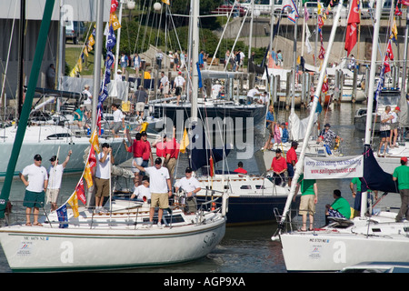 Préparatifs de Port Huron à Mackinac Voilier Race Banque D'Images