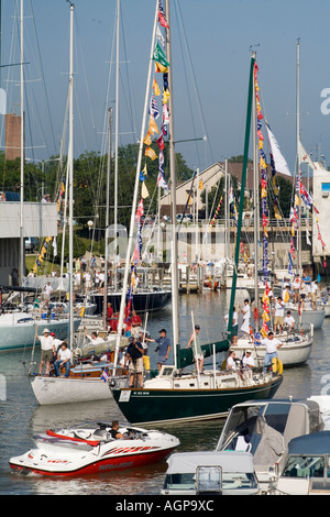 Préparatifs de Port Huron à Mackinac Voilier Race Banque D'Images