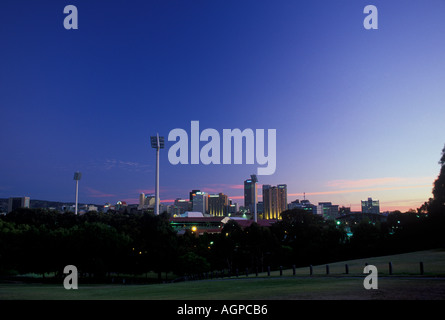 L'Australie l'Australie du Sud La Ville d'Adelaïde et Oval Cricket Ground de la lumière s Vision Lookout Banque D'Images