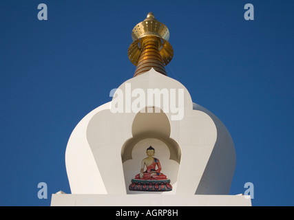 Pueblo Benalmadena Costa del Sol Malaga Province Espagne Le Stupa Lumières Banque D'Images