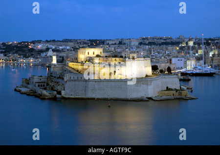 Fort St Angelo de Vittoriosa comme vu de la Valette Malte Banque D'Images