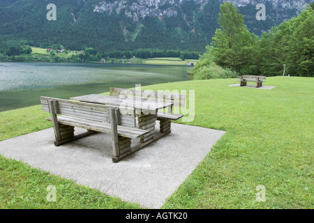 Rive du lac Hallstattersee. Salzkammergut, Autriche. Banque D'Images