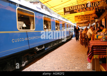 Train Touristique de Cusco à Aguas Calientes de Cusco Banque D'Images