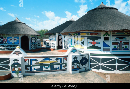 N'debele village / Ndebele-Dorf Banque D'Images