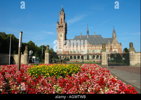 Vredespaleis (Palais de la paix), La Haye, Pays-Bas. Lieu de l'ex-Yougoslavie des procès pour crimes de wacr. Banque D'Images