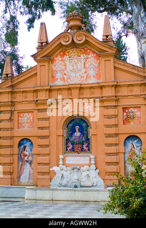 Carreaux de céramique colorée et de sculpture en Jardines de Murillo park à Séville Andalousie Espagne Banque D'Images