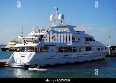 Mystic Cruiser dans les ports, le GUNWHARF QUAYS, Portsmouth, Hampshire, Angleterre, Royaume-Uni Banque D'Images