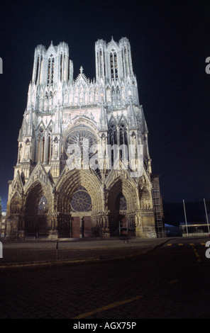 La Cathédrale de Reims Reims France Soir avant de l'Ouest Banque D'Images