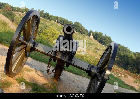 Cannon en face de Little Round Top, Gettysburg Banque D'Images
