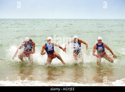 La Grande-bretagne PAR ÉQUIPE À TERRE À L'EAU LIBRE DES CHAMPIONNATS DE SAUVETAGE À BOURNEMOUTH UK Banque D'Images