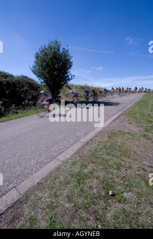 Voir d'Eastway piste cyclable de deux kilomètres du site olympique de Stratford pour 2012 Banque D'Images