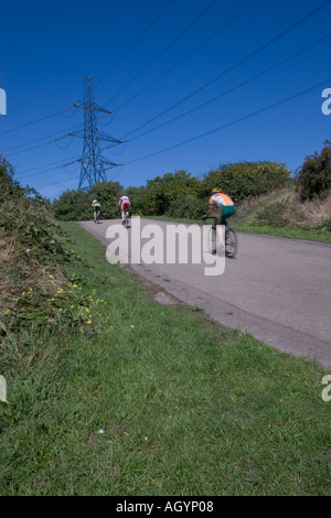 Voir d'Eastway piste cyclable de deux kilomètres du site vélodrome olympique de Stratford et le circuit de BMX en 2012 Banque D'Images