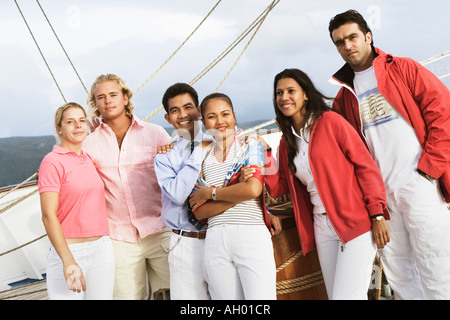 Portrait de trois jeunes couples posing Banque D'Images