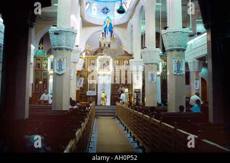 Assouan Egypte dimanche pour enfants en service de l'Église Copte El Adra dans Abbass Faried Street Banque D'Images