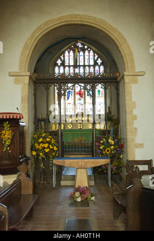 Le choeur à l'église paroissiale de St Mary à Pakenham, Suffolk, UK Banque D'Images