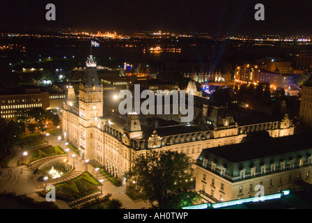 Canada Québec Vieux Québec Vue aérienne du bâtiment du parlement national assemblee et le fleuve Saint-Laurent dans la nuit Banque D'Images