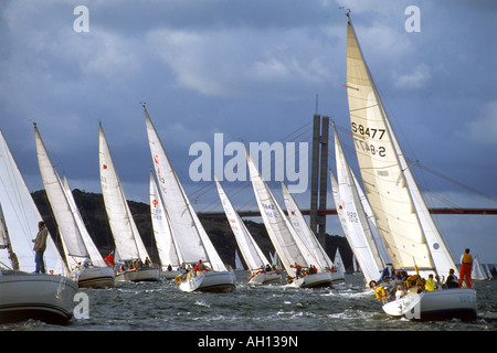 Régate de voile autour de l'île de Tjorn sur la côte ouest de la Suède Banque D'Images