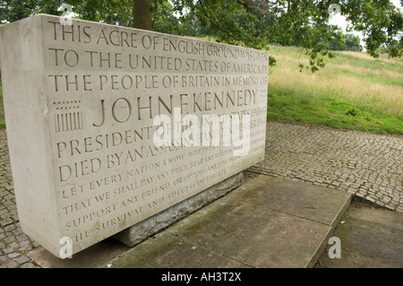 John F Kennedy Memorial Coopers Hill Runnymede, Angleterre Banque D'Images