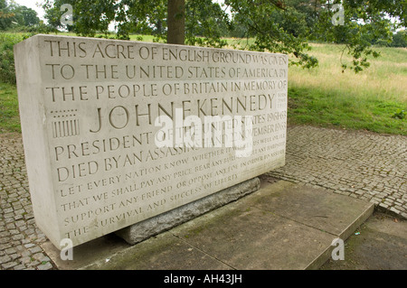 John F Kennedy Memorial Coopers Hill Runnymede, Angleterre Banque D'Images