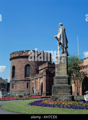 Statue de William Comte de Lonsdale en face de la Citadelle, Carlisle, Cumbria, England, UK. Banque D'Images