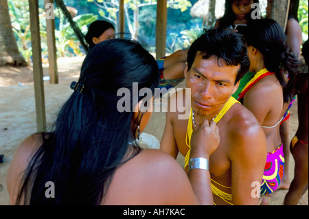 Le parc national de Chagres Indiens Embera Panama Amérique Centrale Banque D'Images