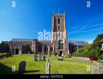 La paroisse et l'église du prieuré de St George, Dunster, Devon, UK Banque D'Images