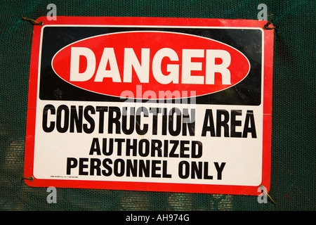 Chicago Illinois Warning sign posted at construction site danger personnel autorisé Banque D'Images