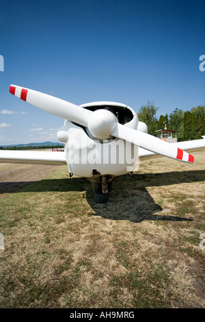 L'article point de vue de l'ensemble de vue avant de l'avion Banque D'Images