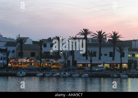 Port de Fornells au crépuscule, Minorque, Iles Baléares, Espagne, Europe, UNION EUROPÉENNE Banque D'Images