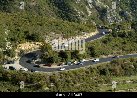 Route de montagne lacets près de la Sainte Baume, la Provence, France Banque D'Images