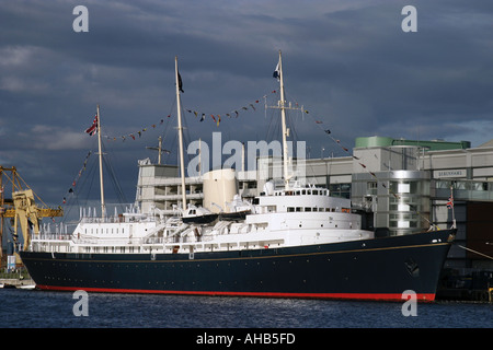 Le Yacht Royal Britannia. Leith Docks, Édimbourg, Écosse Banque D'Images