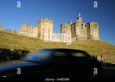 Château de Warkworth à Warkworth Northumberland Royaume-uni UK village Banque D'Images