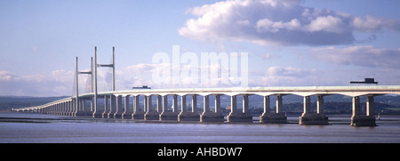 Deuxième Severn Crossing autoroute M4 pont sur la rivière Severn grand projet d'infrastructure UK de paysage littoral côte anglaise gallois lointain Banque D'Images