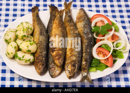 Sardines grillées Portugal food Banque D'Images