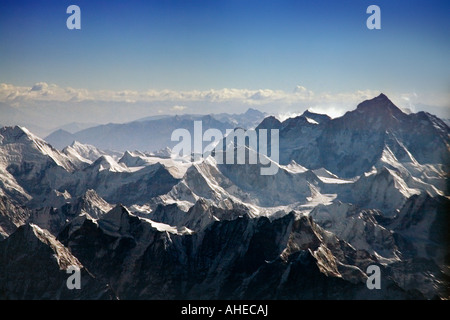 Panorama de l'antenne de sommets enneigés à l'ouest de l'Everest vu de SW montrant Everest Nuptse et Lhotse à droite. Banque D'Images