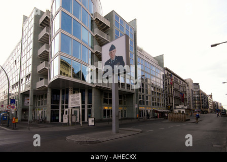 Mauer Museum à Checkpoint Charlie sur Zimmerstrasse à Berlin Banque D'Images