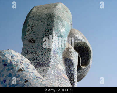 Sculpture bizarre sur la plage à Jeddah Banque D'Images