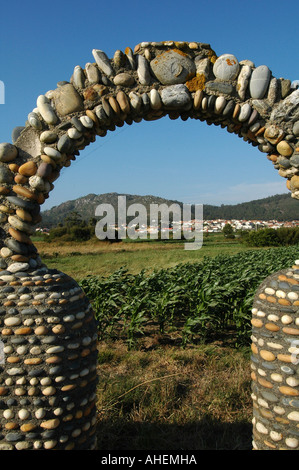 Porte de ferme en pierre cailloux près de Praia do Mar, au nord du Portugal Banque D'Images