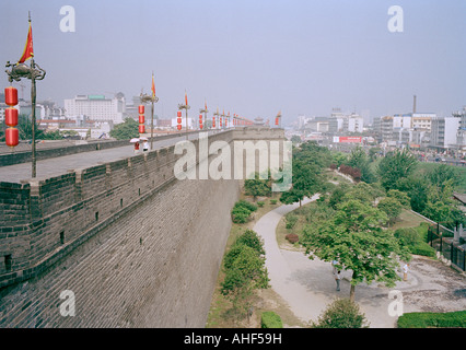 Grandes villes du monde. Les murs de la ville de l'ancienne cité impériale de Xian dans la province du Shaanxi en Chine en Asie. Aventure Culture Extrême-Orient Banque D'Images