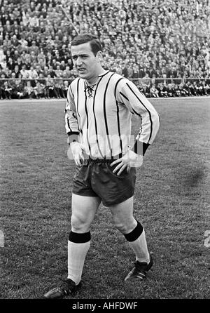 Football, Ouest Regionalliga 1964/1965, Borussia Moenchengladbach, contre Alemannia Aix-La-Chapelle 2:0, Boekelberg Stadium à Moenchengladbach, joueur de football, Josef Martinelli (Aachen) Banque D'Images