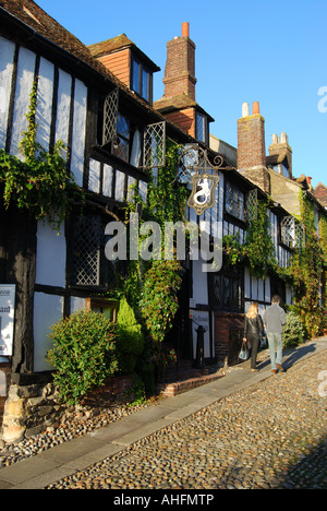 12ème siècle Le Mermaid Inn, Mermaid Street, Rye, East Sussex, Angleterre, Royaume-Uni Banque D'Images