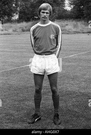 Football, Bundesliga, Fortuna Düsseldorf, présentation de l'équipe pour la nouvelle saison 1975/1976, appuyez sur séance photo, portrait de Werner Kriegler Banque D'Images